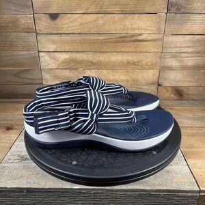 Clarks Cloudsteppers Womens Size 9 Open Toe Fabric Sandals Arla Nichole Striped